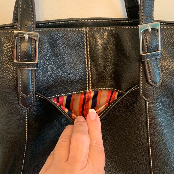 Tignanello Black Leather Shoulder Bag - Picture 4 of 5